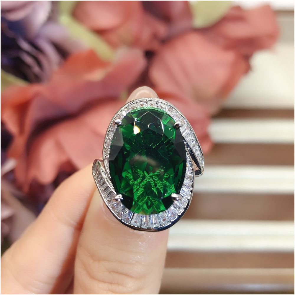 Drunken neon green imitation natural Zambian emerald ring vintage vintage vintage style large carat green diamond women s ring image 5