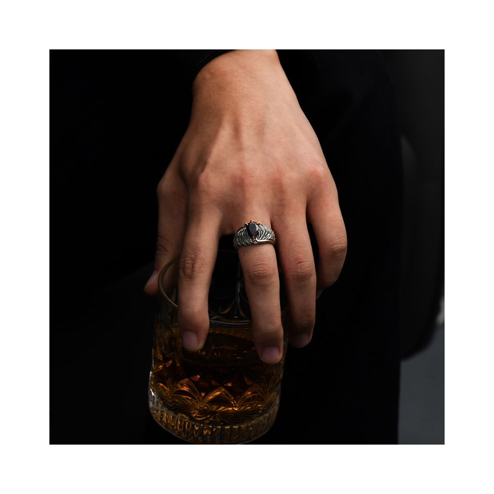 IDEAGEMER Retro Eagle Ring for Men Trendy Design Unique Feather Style Versatile and Stylish Ring image 2