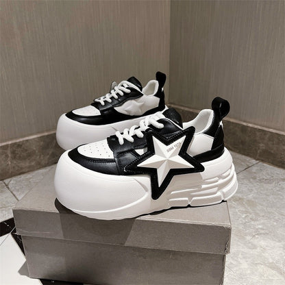 Everyday athletic shoes Stylish walking sneakers