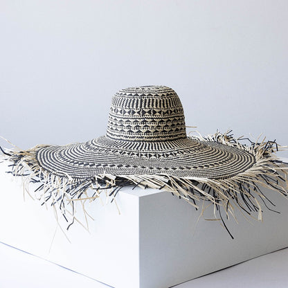 Hat Black and White Intermittent Paper Grass Ragged Edge Round Top Straw Outdoor Hat