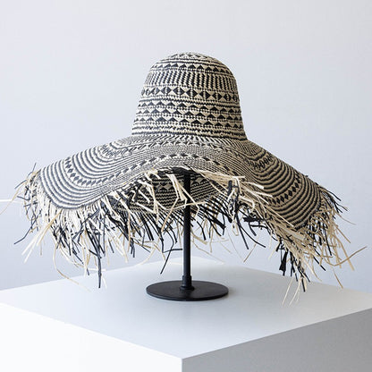 Hat Black and White Intermittent Paper Grass Ragged Edge Round Top Straw Outdoor Hat