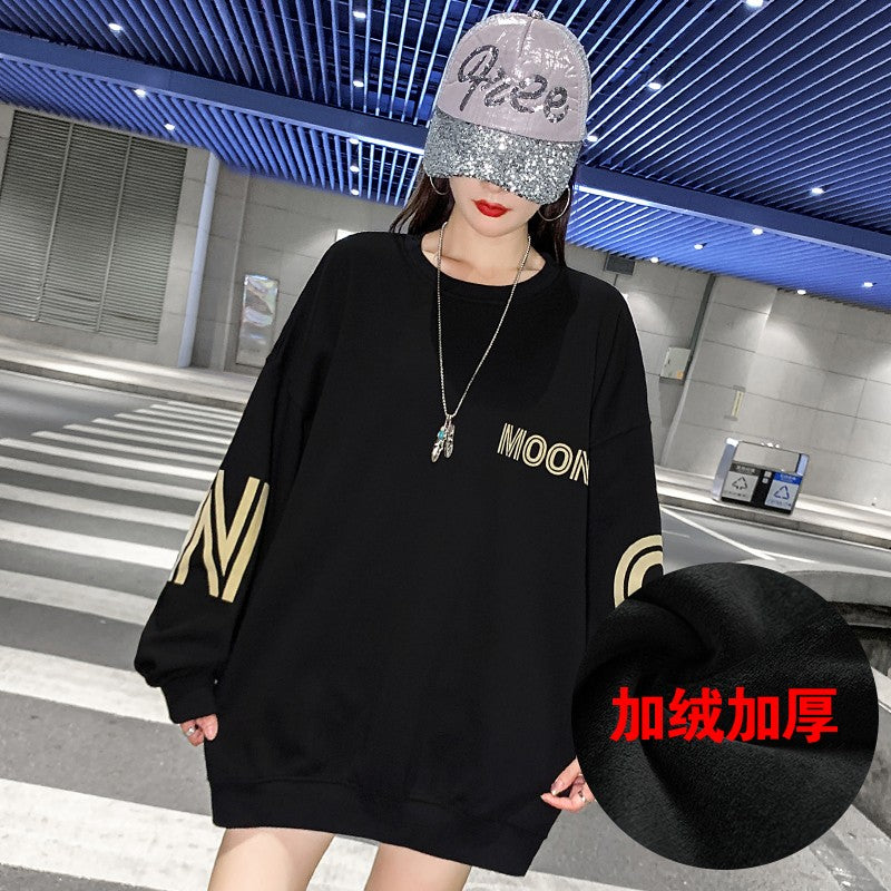 Round neck black printed oversize hooded sweater