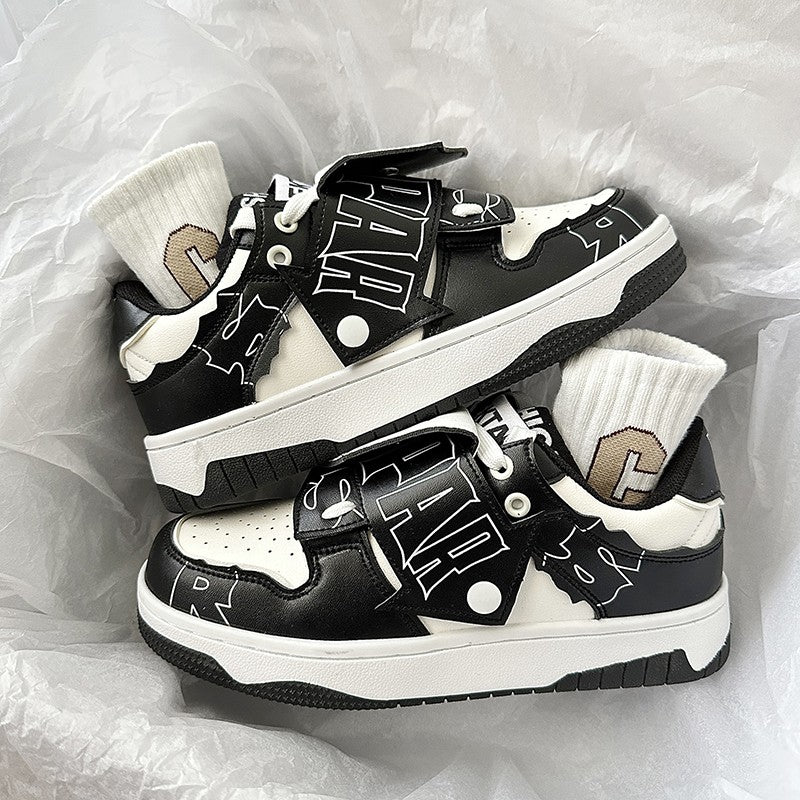 Trendy lifestyle sneakers Everyday walking shoes