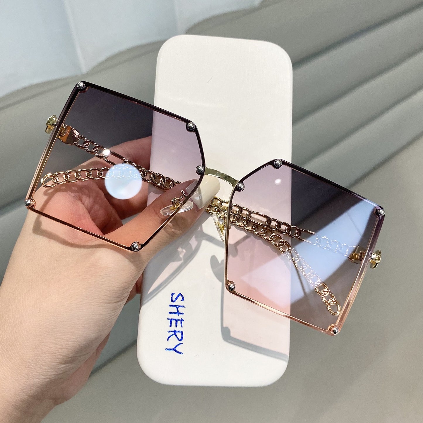 Oversized frame, anti blue light and anti radiation sunglasses fashion glasses