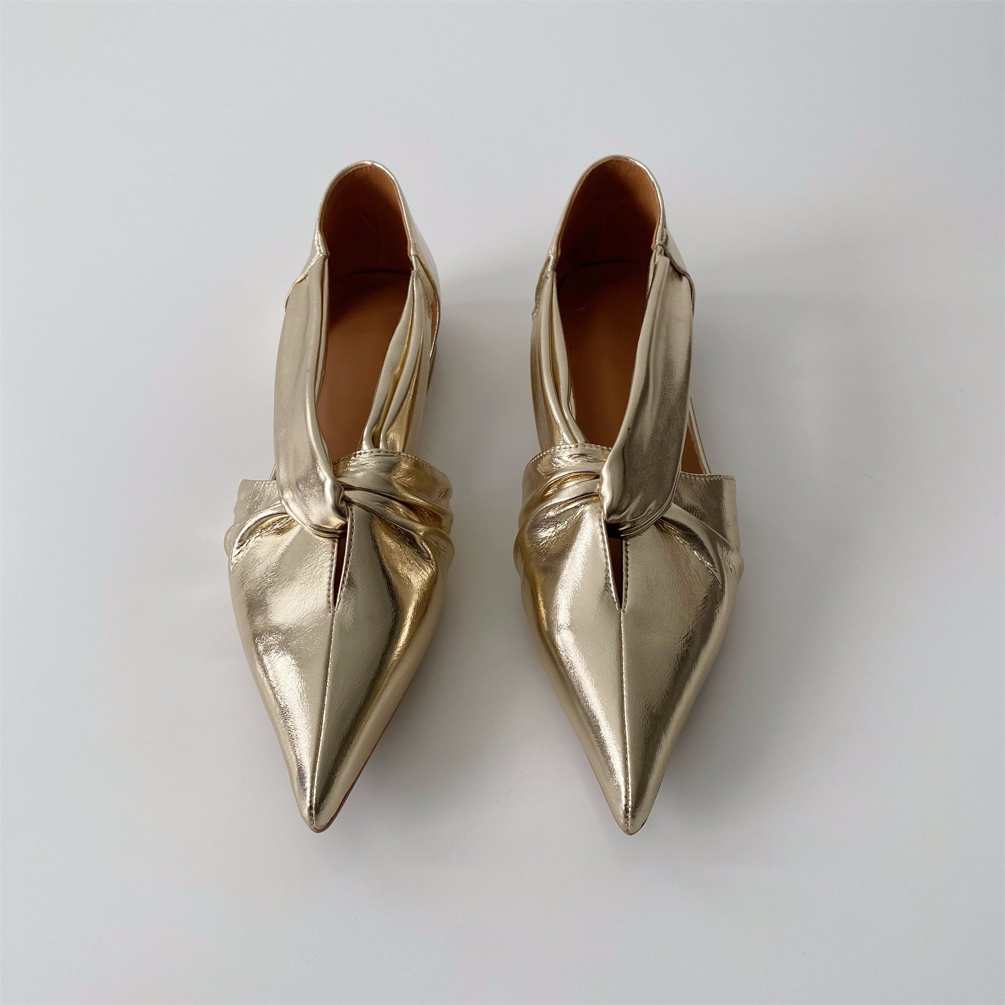 Gold belt leather flat heel women shoe