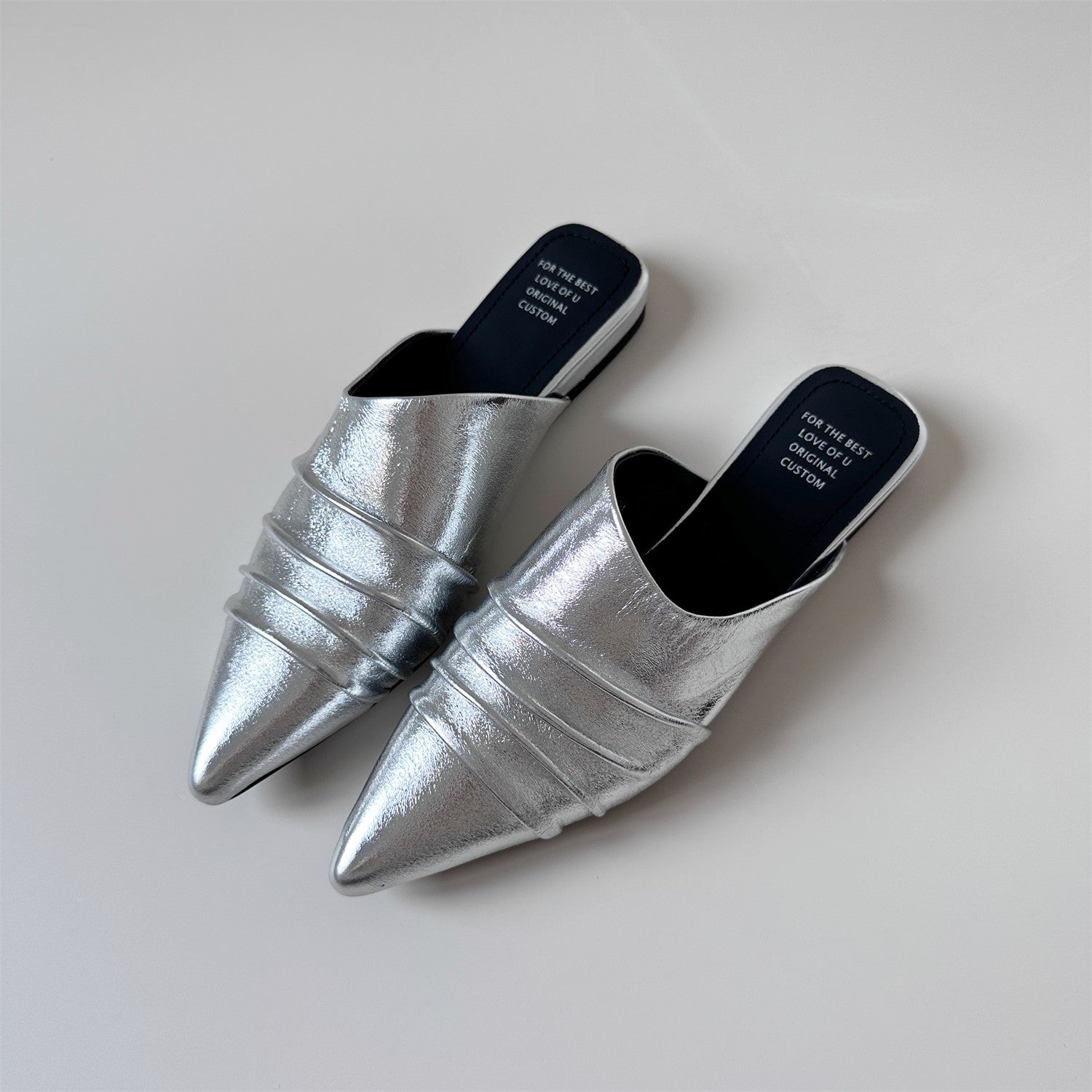 Flat toe wrap half-slipped sandals