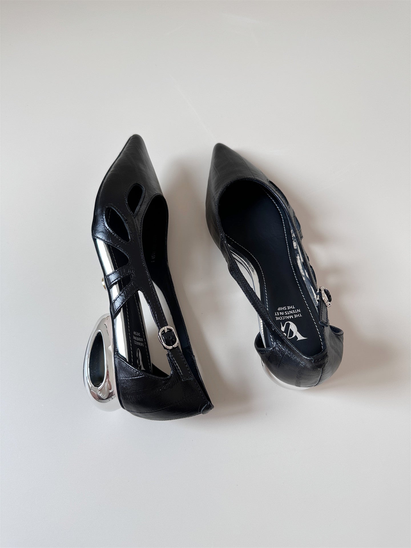Vintage white pointed leather 3.5cm mid-heel heel shoes women's sandals