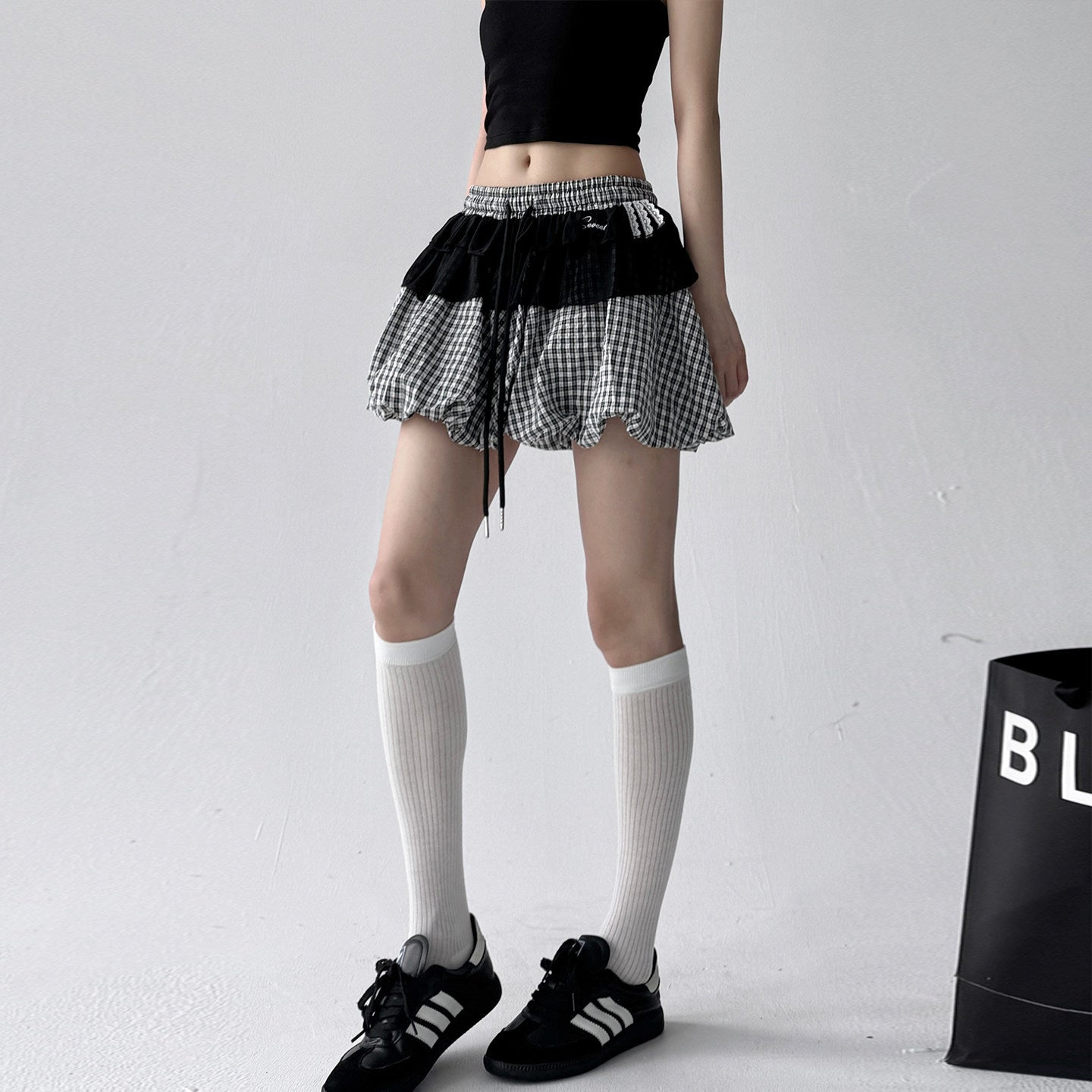 Bubble black and white skirt women's puffy pleated skirt