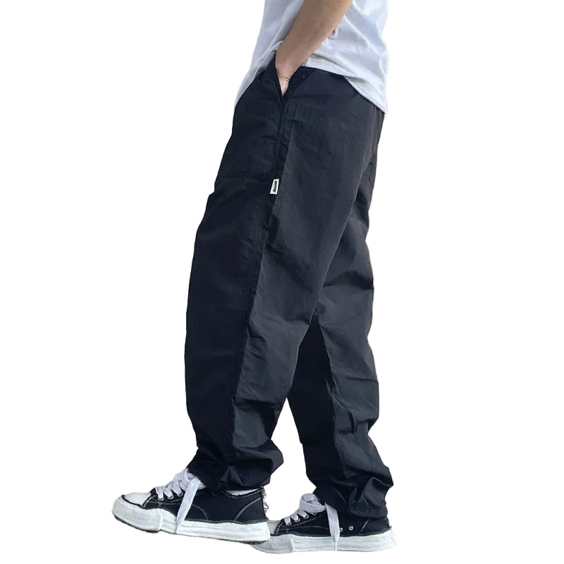 Multiple functional pockets pant
