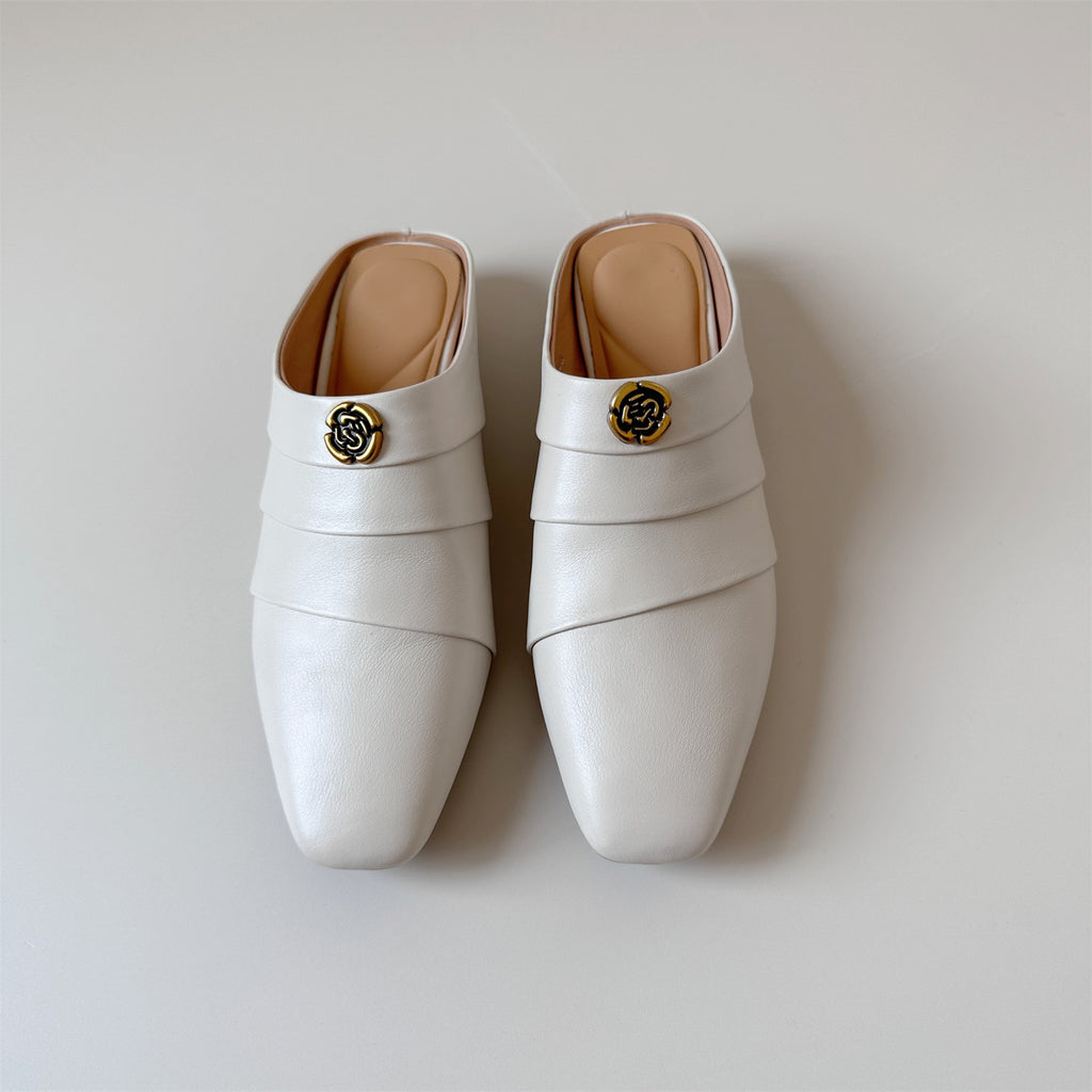 White camellia square genuine leather heel shoes