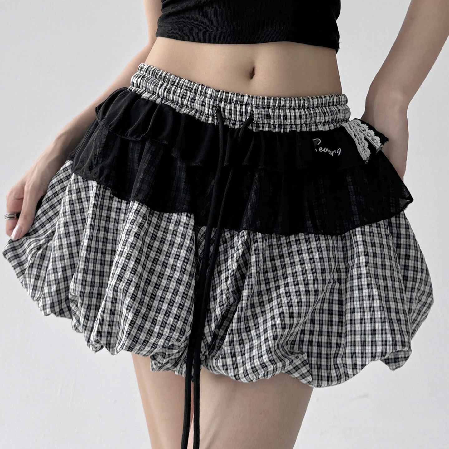 Bubble black and white skirt women's puffy pleated skirt