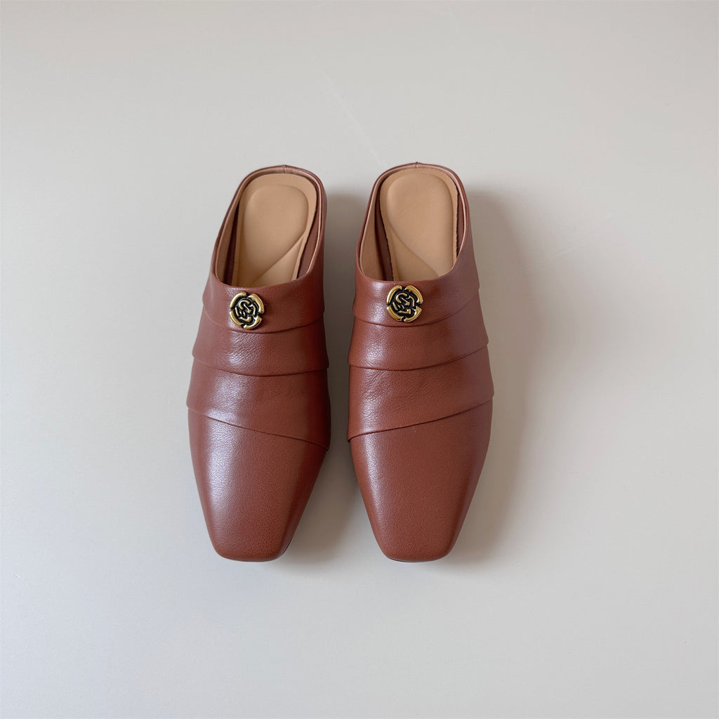 White camellia square genuine leather heel shoes