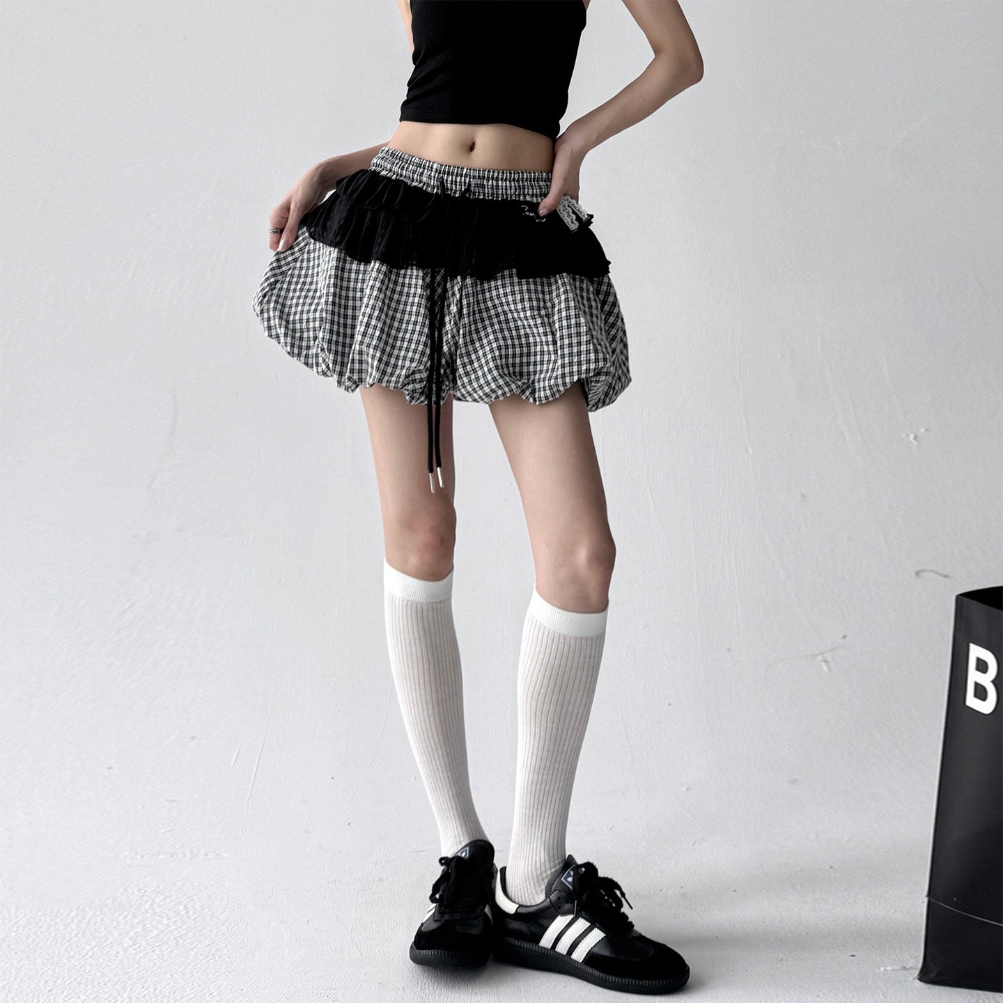 Bubble black and white skirt women's puffy pleated skirt