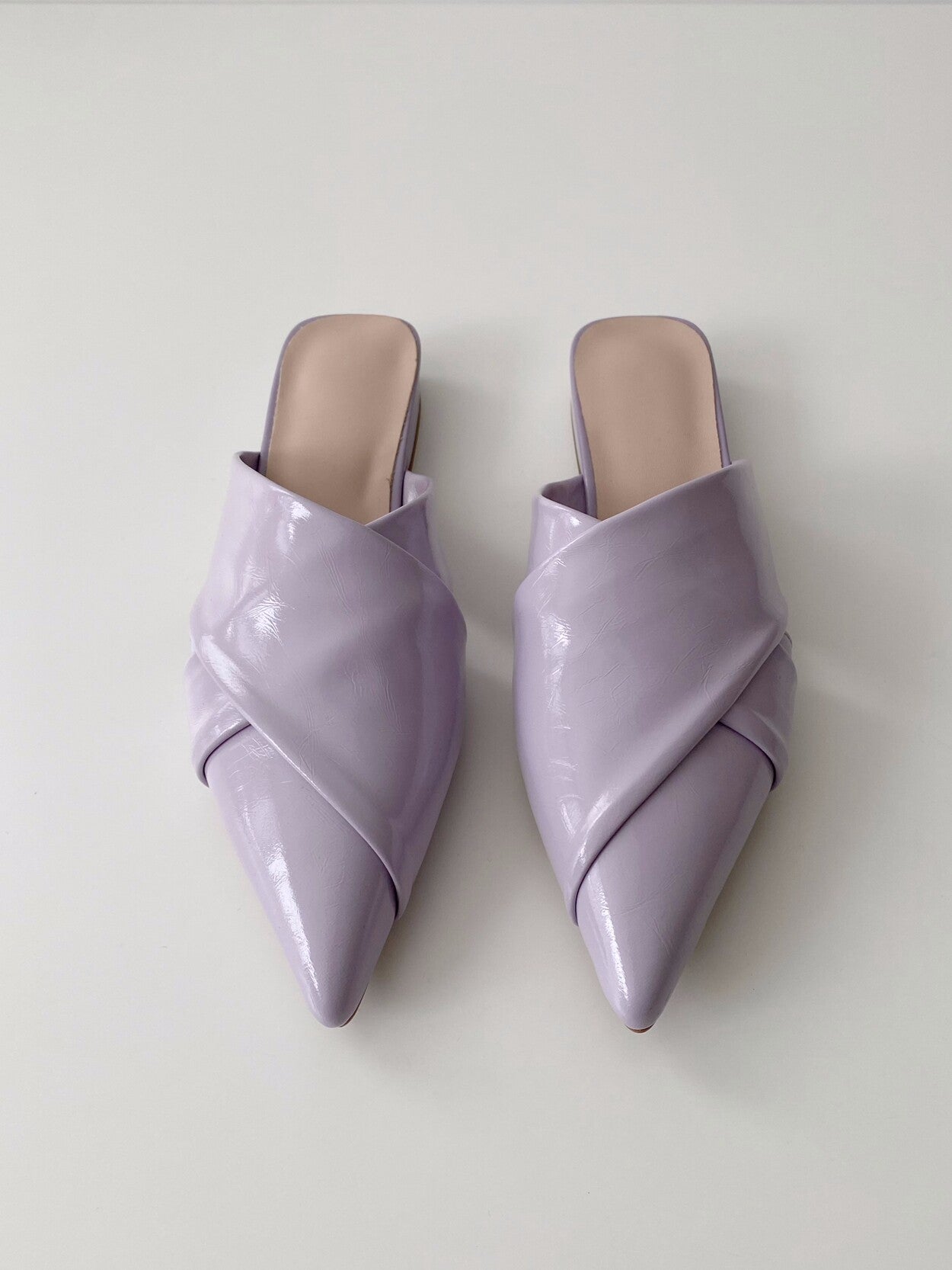 Purple pointed leather flat slippers fashionable sandals