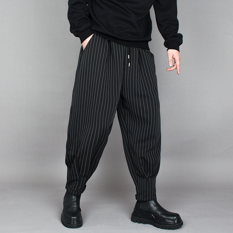 Black print men trousers