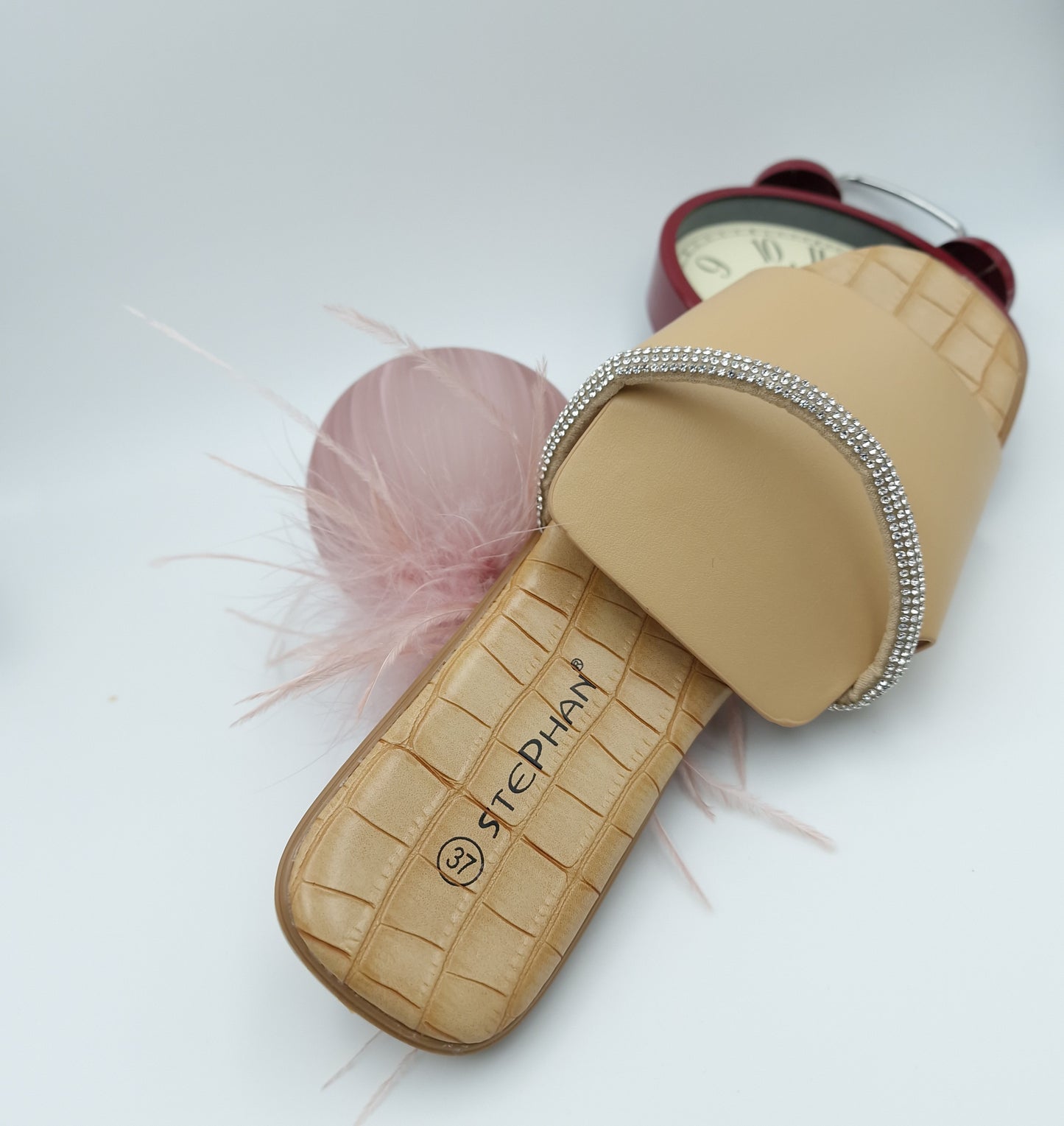 Comfortable women slide slippers