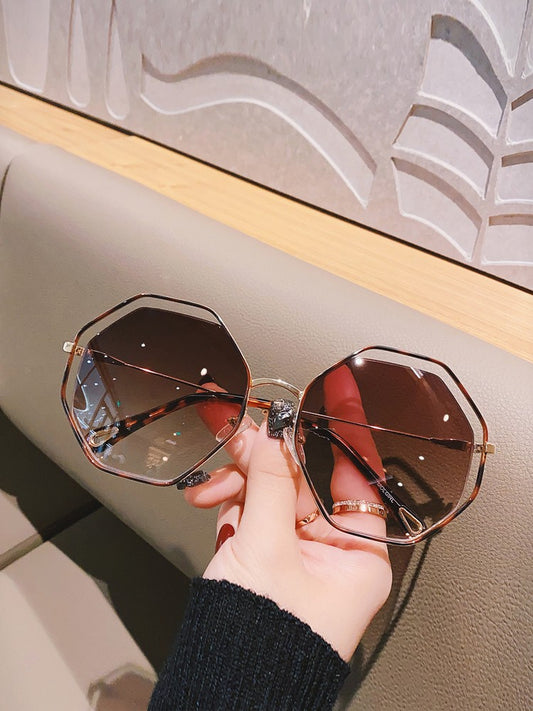 Fashionable polygonal sunglasses