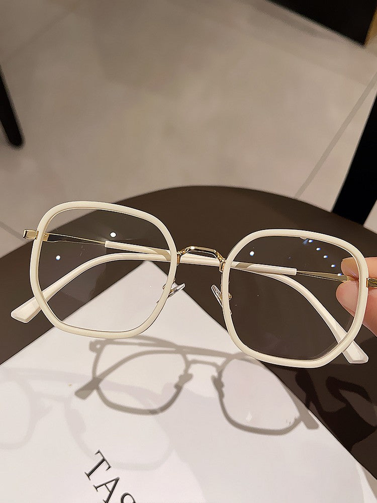 Women plain mirror with gray sun eyeglass