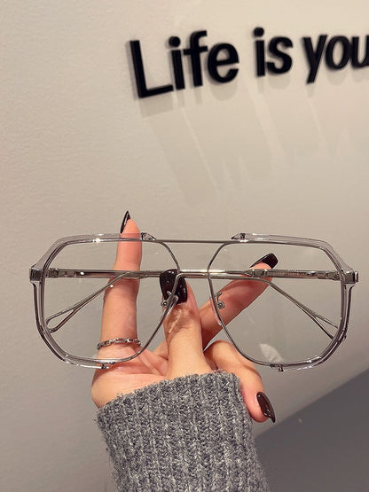 Gender-inclusive urban eyewear