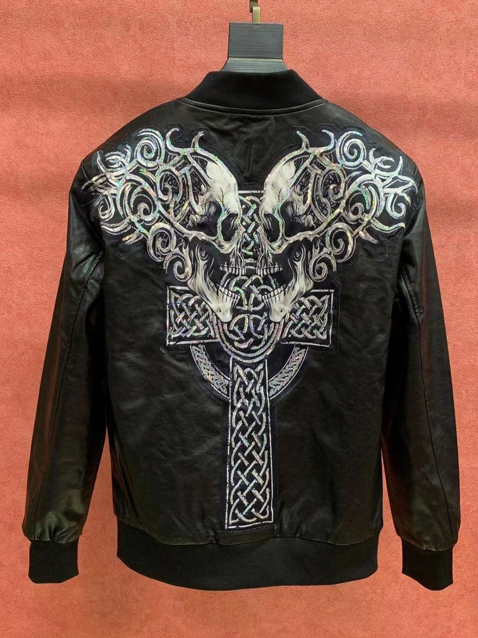 Embroidered tiger scalp jacket for men