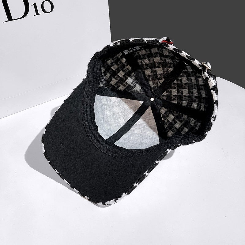 Checkered M-Letter Fashion-Forward Sun Visors Baseball Cap