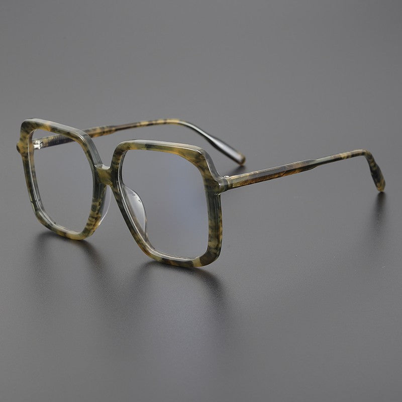 Schwarze große Sonnenbrille mit schlichtem Marmordesign, flaches Licht