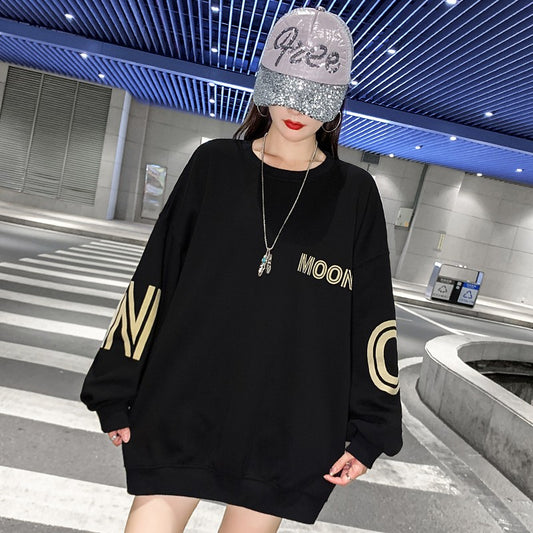 Round neck black printed oversize hooded sweater