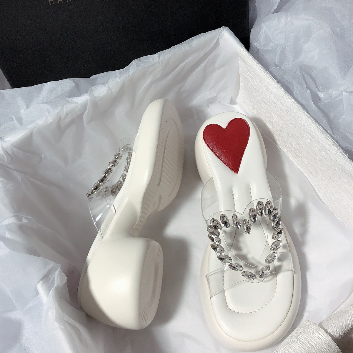 Blingbling heartstring-stirring rhinestone women slippers