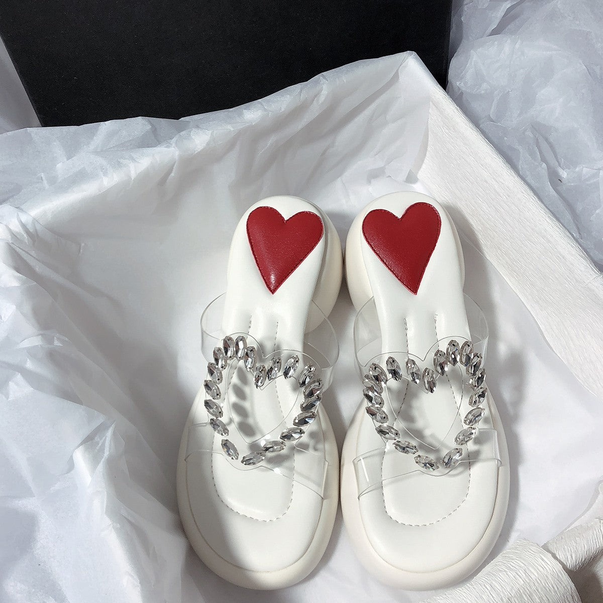 Blingbling heartstring-stirring rhinestone women slippers