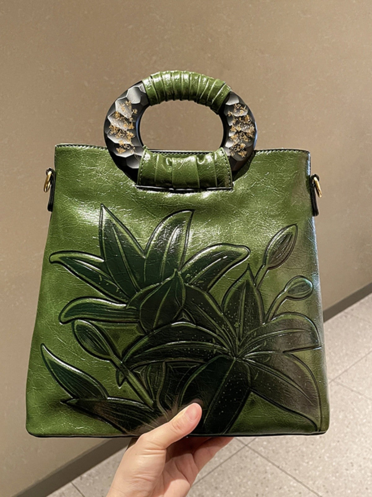 First-layer Chinese style solid wood handbag