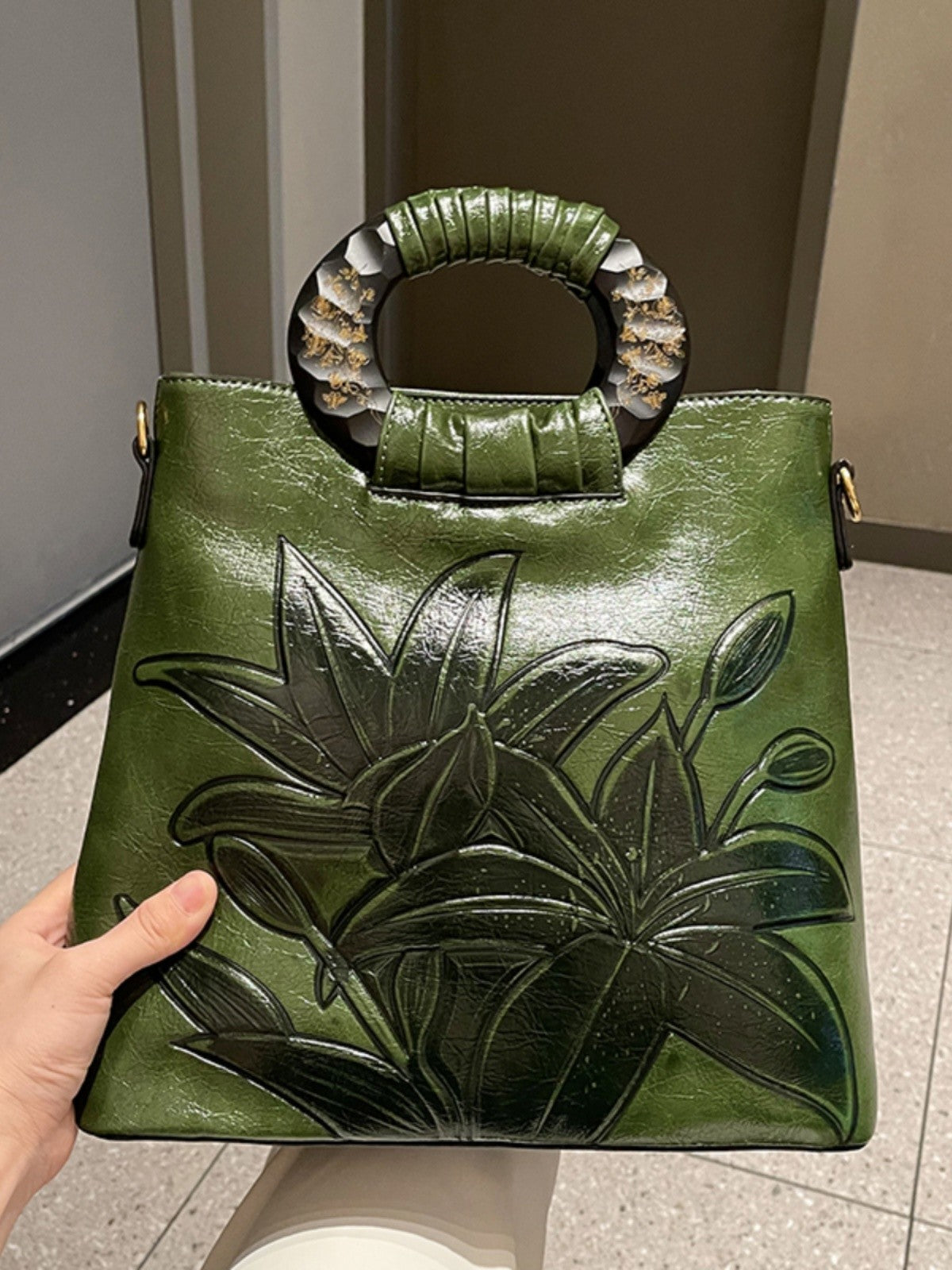 First-layer Chinese style solid wood handbag