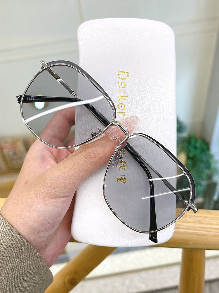 Sunglasses for women with large frames