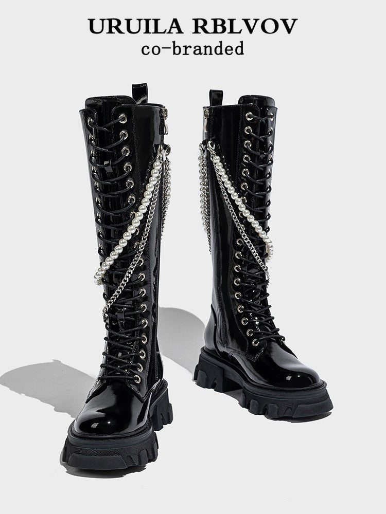 Black pearl chain knight boots