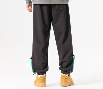 Streetwear-inspired oversized bottoms