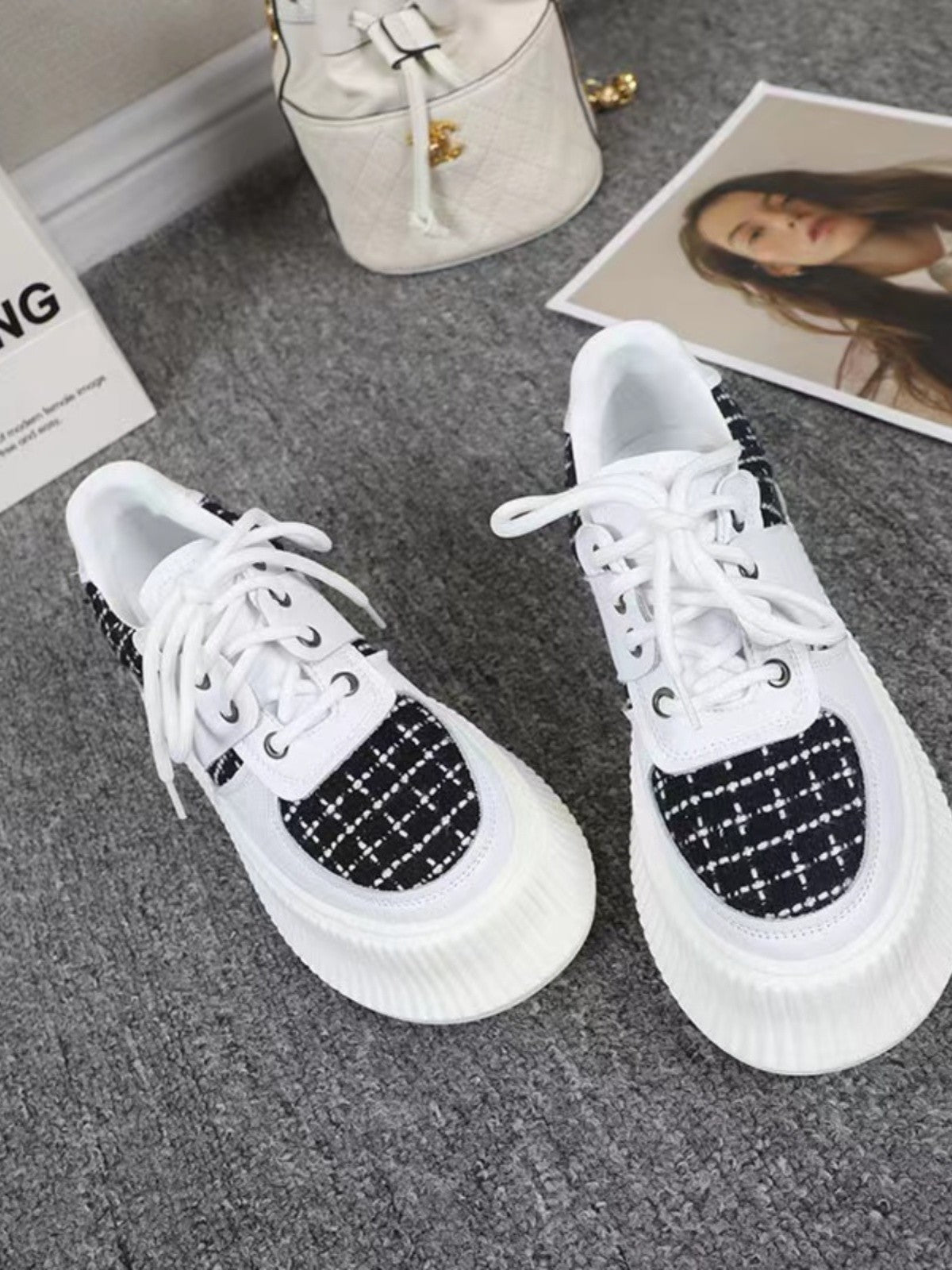 Thick sole sponge cake white lace up casual shoes