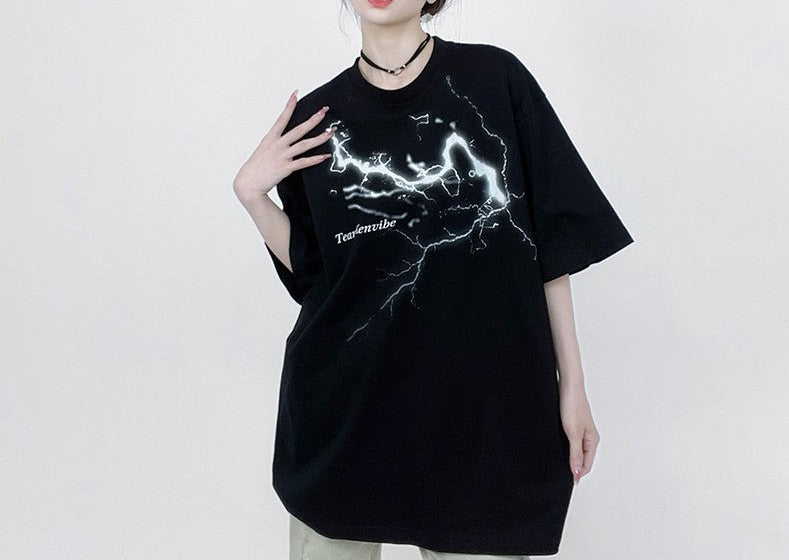 Minimalist lightning T-shirt