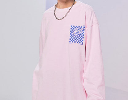 Scratch claw checkerboard letters long sleeve unisex T-shirt