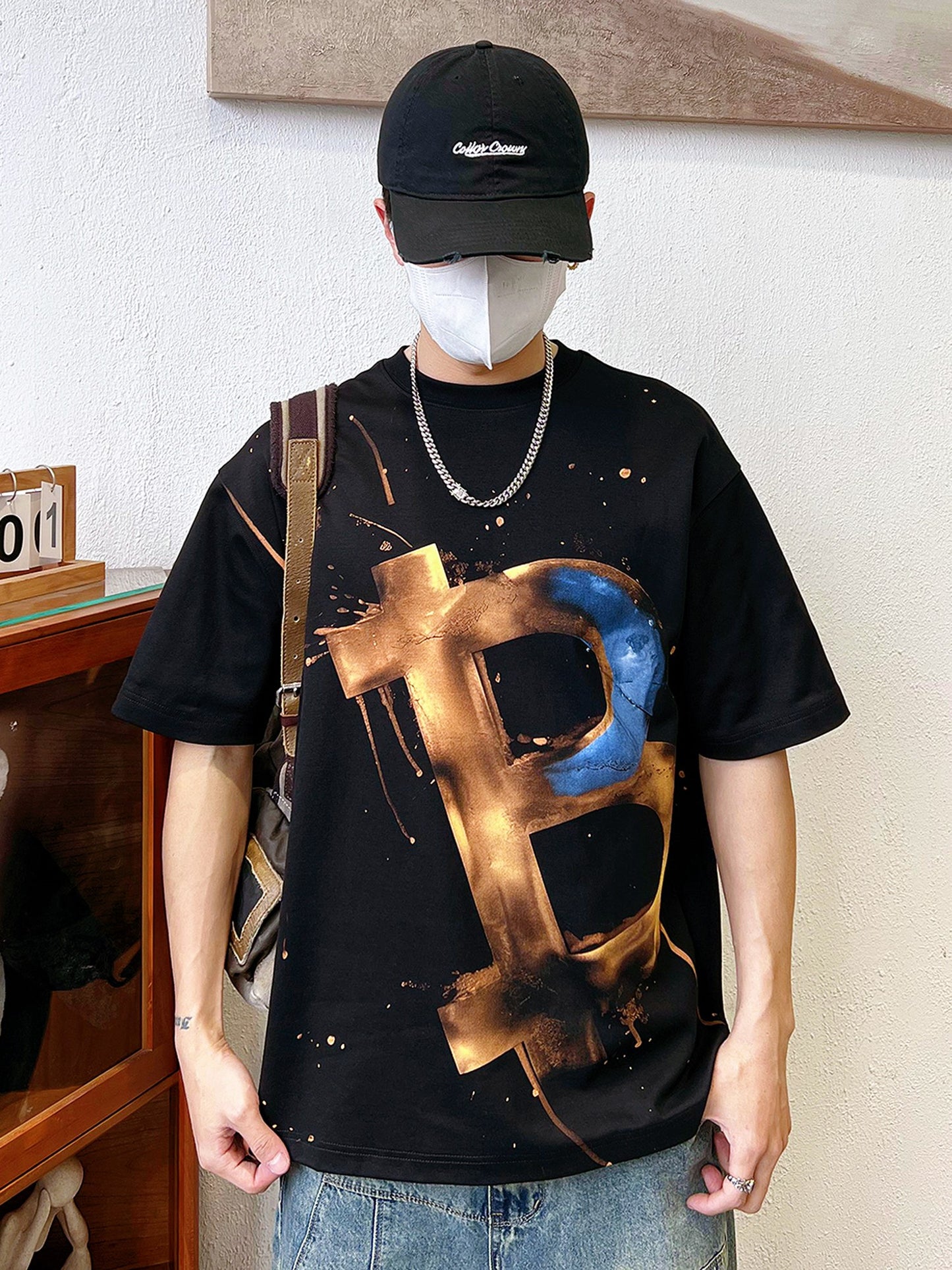 Planet contrasting t-shirt counter high street hiphop